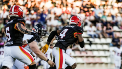 Image of Galaxy win high-scoring battle against Bravos - Felix Pahl